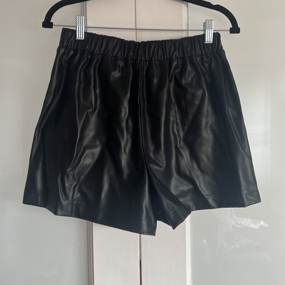 High Wasted Faux Leather Shorts - Picture 2 of 3